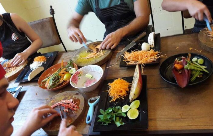 Cooktuk Temple Tours and Cooking Classes