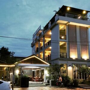 Neakru Guesthouse & Restaurant