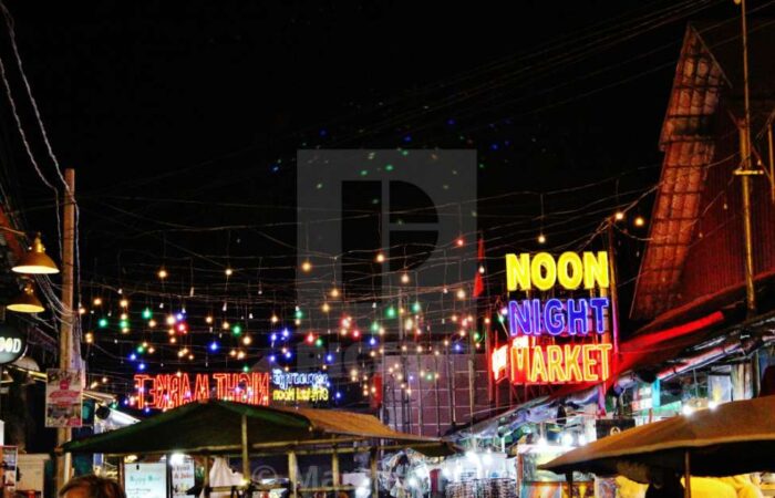 Noon Night Market 1 Noon Night Market