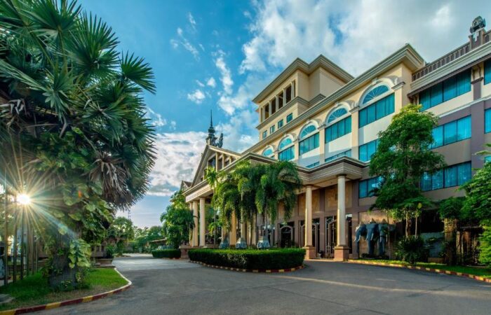 Pacific Hotel 1 Pacific Hotel