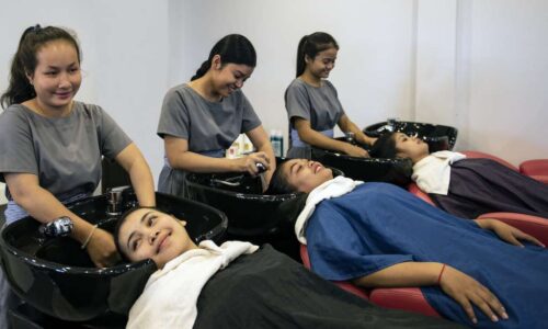 Salons & Barbers 14 Salons & Barbers