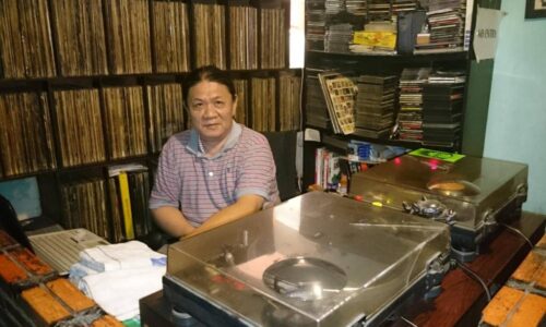 Zeppelin Café 3 Zeppelin Café